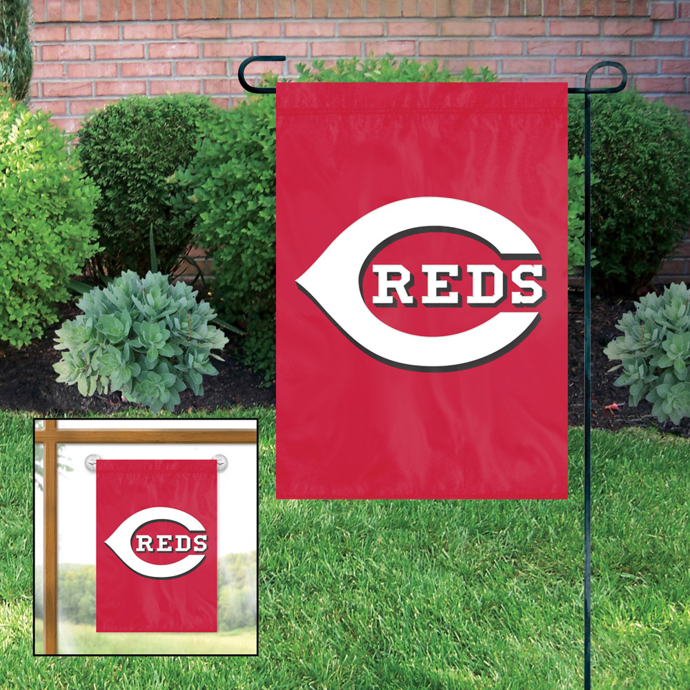 Cincinnati Reds Garden Flag